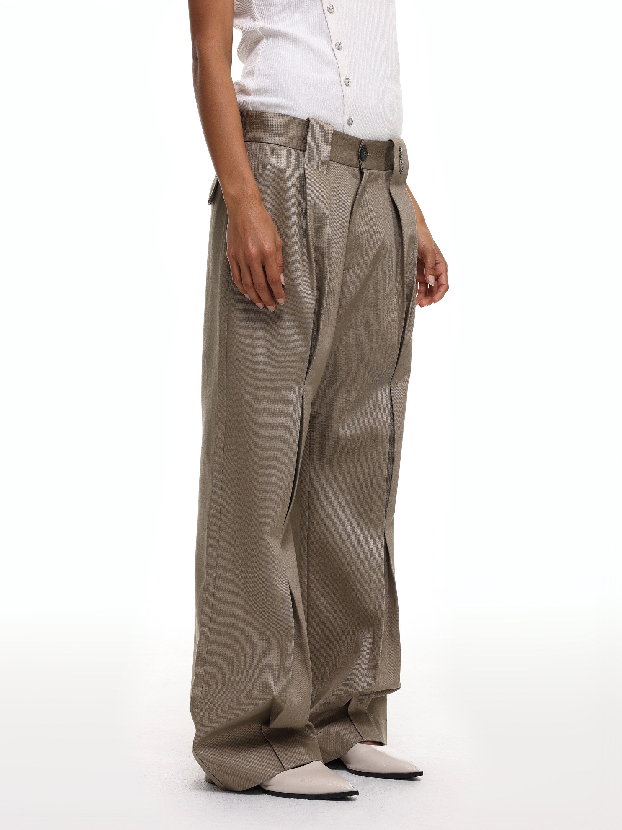 Form Trousers